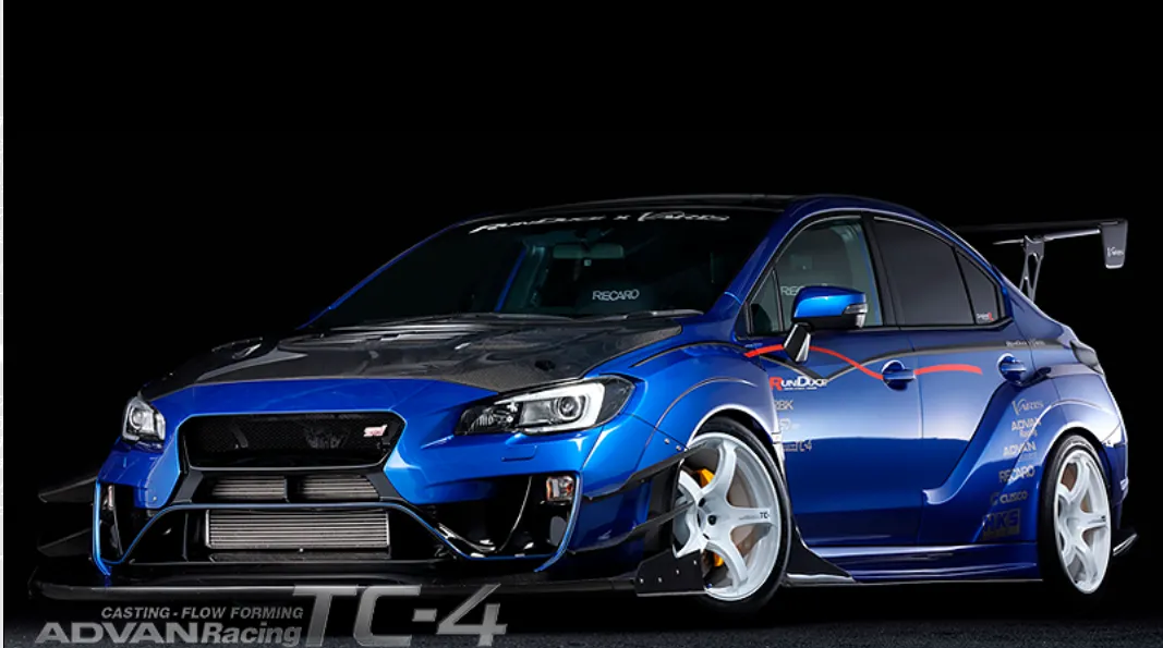 ADVAN Racing TC-4を装着したスバルWRX STI