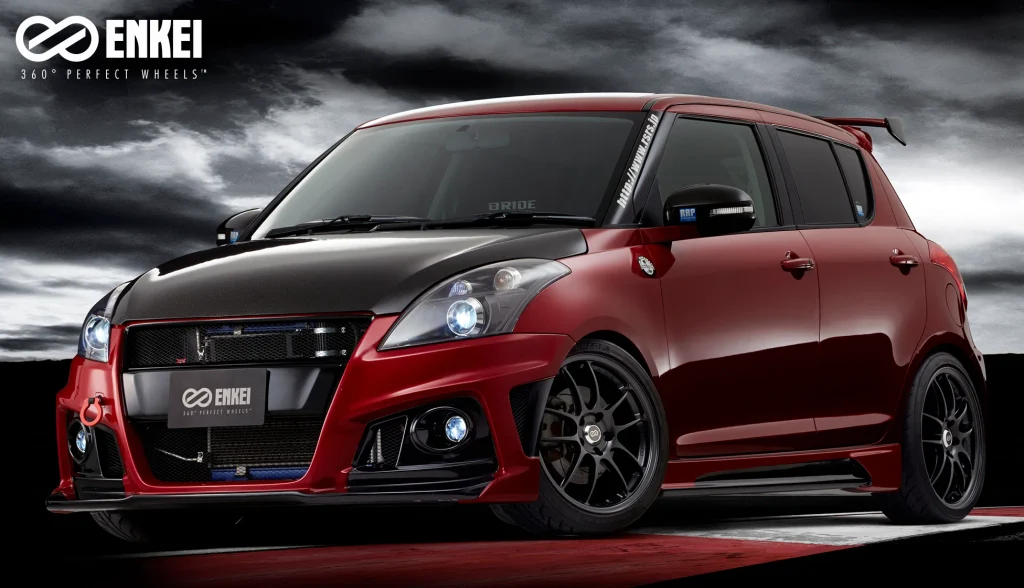 ENKEI PF01 マットブラックを装着したスズキ スイフトスポーツ