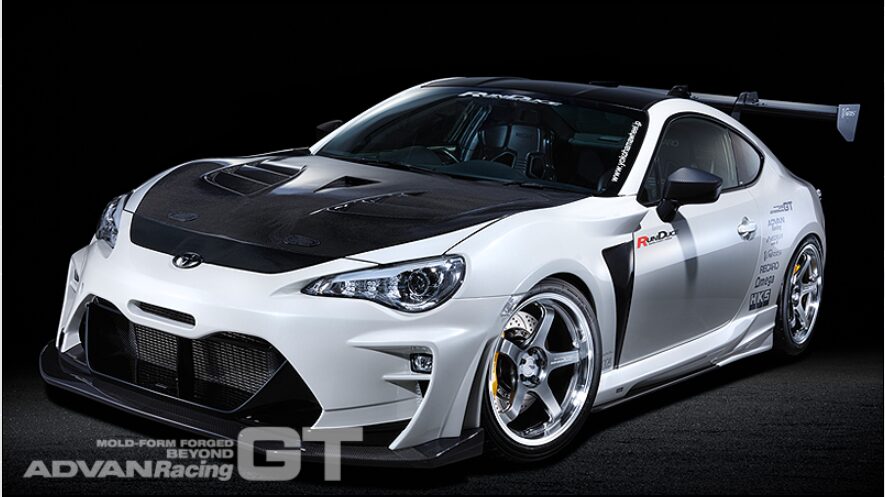 ADVAN GTビヨンド 18インチ 86 BRZ シビックタイプR 装着例