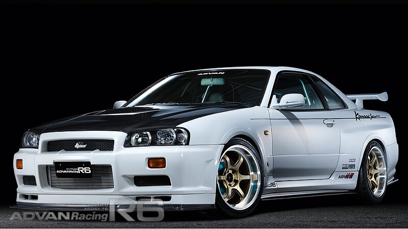 ADVAN Racing R6購入ガイド 理想的なカスタマイズ完成形 スカイラインGT-R装着事例