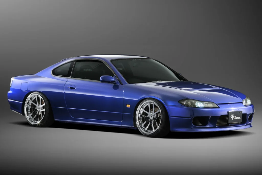 Kranze LXZ FORGEDを装着したブルーの日産シルビアS15
