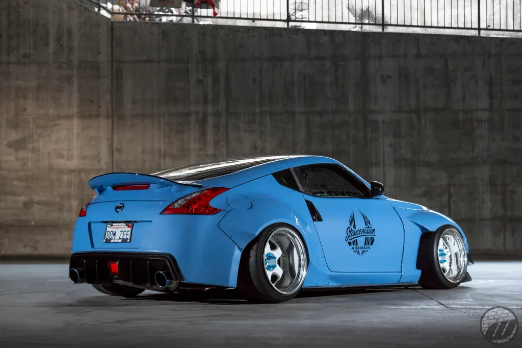 WORK MEISTER S1の深リムホイールを装着したブルーのフェアレディZ Z34