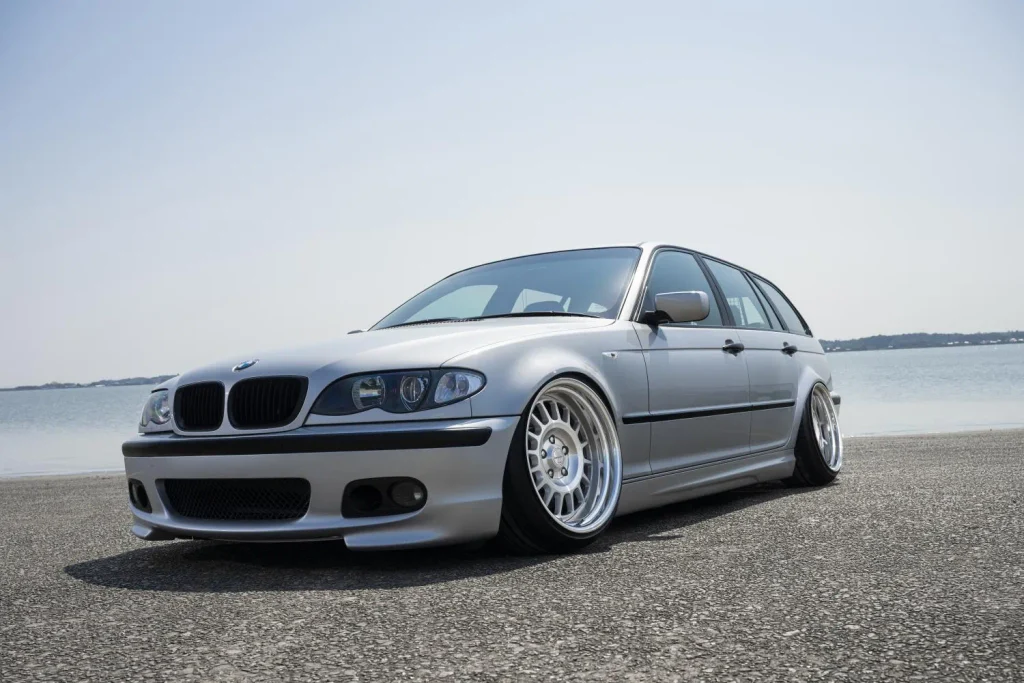 WORK Seekerを装着したBMW E46ツーリング