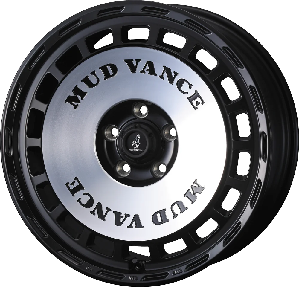 18×7.5JのマッドヴァンスDX、ロゴの入ったポリッシュ面と黒い外周リング